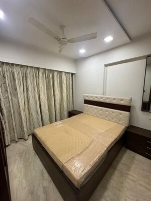 Bedroom in 2 BHK Apartment at Versova – for Rent