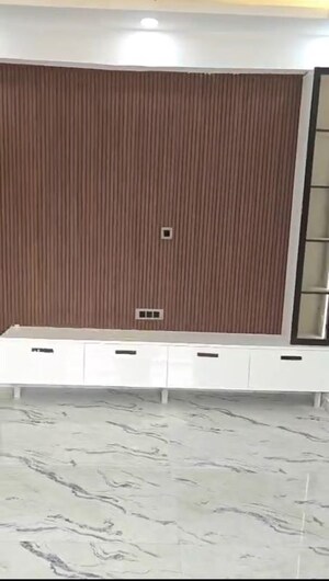 Room in 3 BHK Apartment at Ascent Savy Ville De, Raj Nagar Extension – for Rent