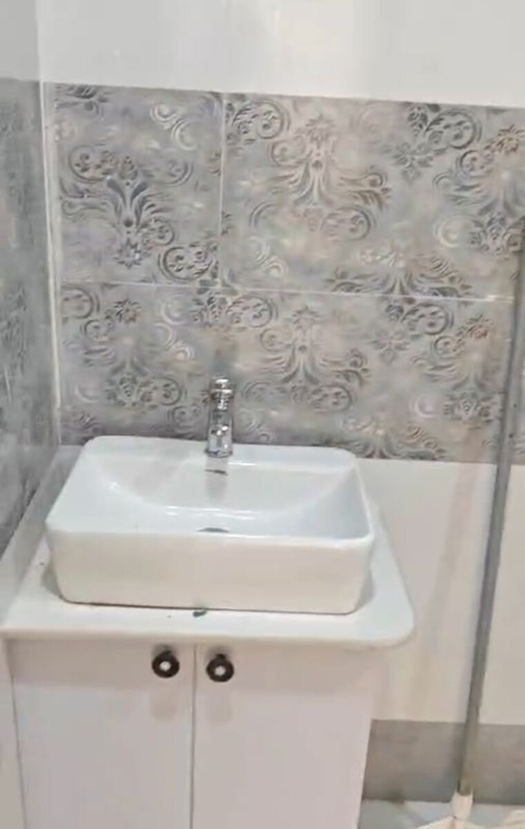 Bathroom, ascent-savy-ville-de 3 Bedroom 1500 Sq.Ft. Apartment In Raj Nagar Extension Ghaziabad 10285209