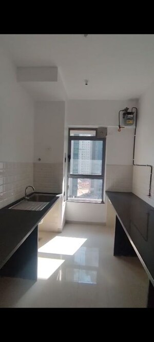 Team Area in 2 BHK Apartment at Kalpataru Immensa D, Kolshet Road – for Sale