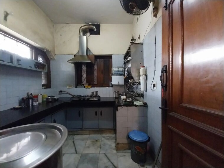 Kitchen, sector 41 5 Bedroom 180 Sq.Ft. Independent House In Sector 41 Noida 10285487