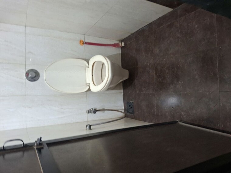Bathroom, bhumiraj-twin-bridge 1.5 Bedroom 1100 Sq.Ft. Apartment In Ghansoli Navi Mumbai 10285493