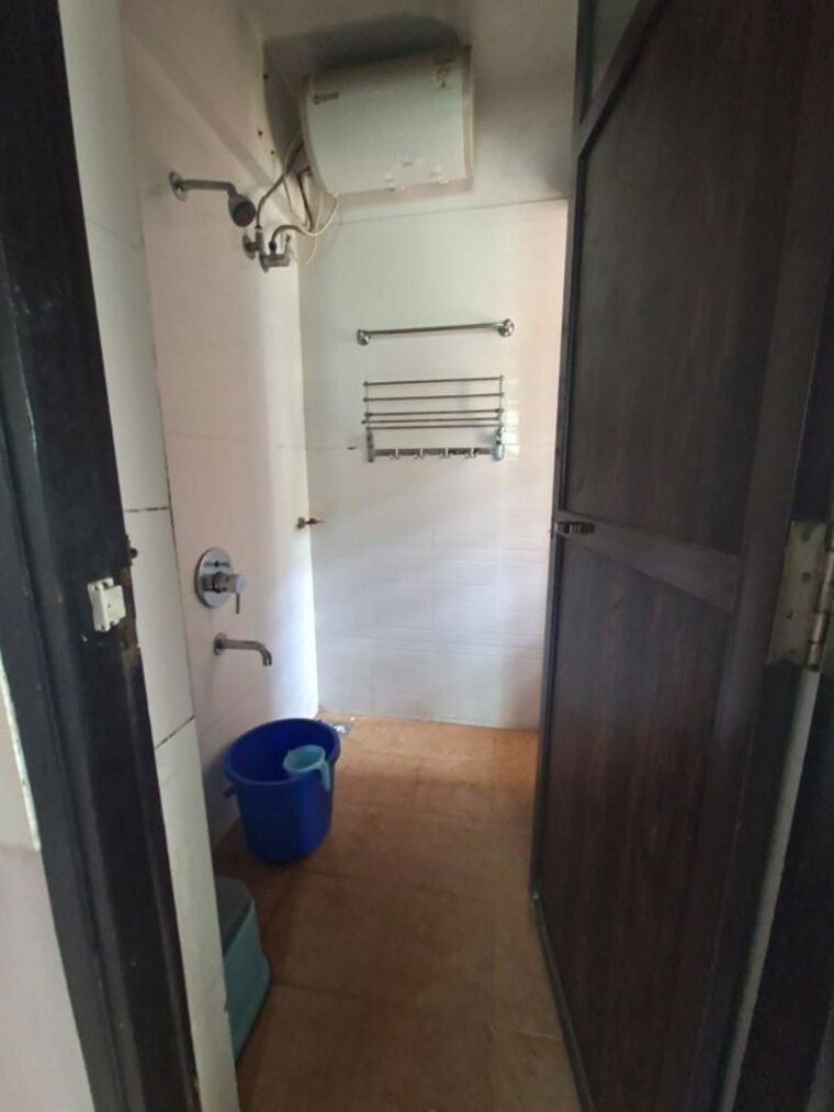 Bathroom, lodha-casa-ultima 1 Bedroom 650 Sq.Ft. Apartment In Chirak Nagar Thane 10245071