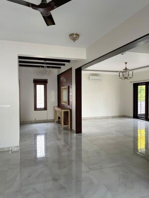 Building Lobby in 3 BHK Builder Floor at Tilak Nagar – for Rent