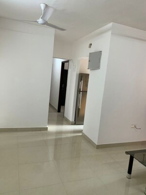 2 BHK Apartment For Rent in Rustomjee Athena, Majiwada