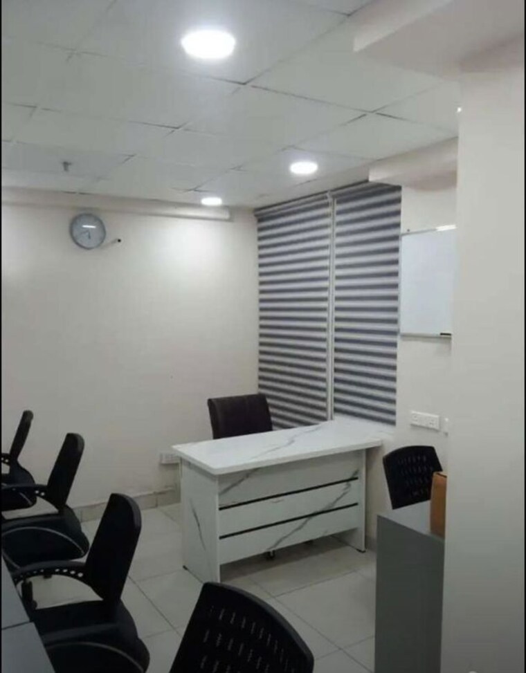 Team Area, chandigarh-citi-center Commercial Office Space 275 Sq.Ft. In Vip Road Zirakpur 10285544