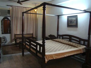 Bedroom in 6+ BHK Villa at RWA Apartments Sector 40, Sector 40 – for Sale