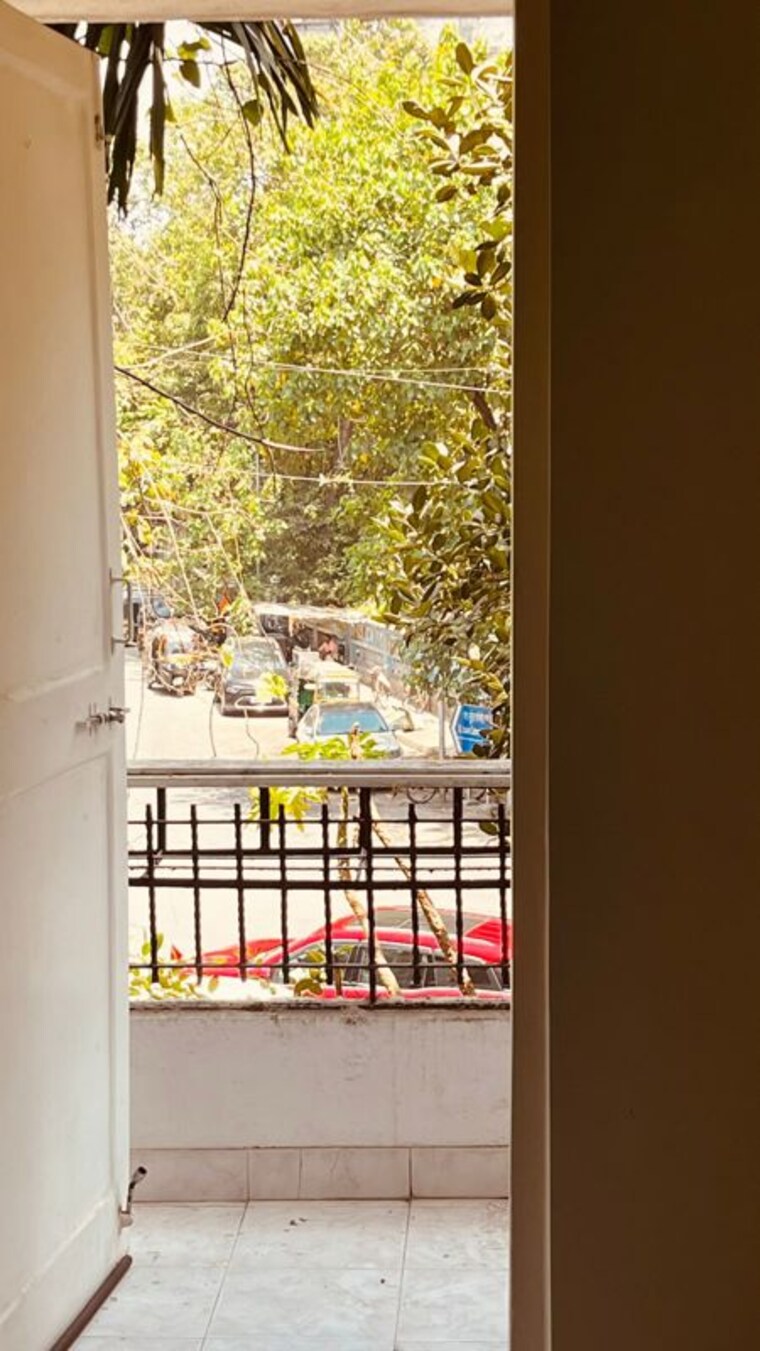 Balcony, shazy-apartment 2 Bedroom 600 Sq.Ft. Apartment In Andheri West Mumbai 10285590