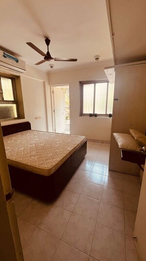 2 BHK Apartment For Sale in Shazy Apartment, Andheri West