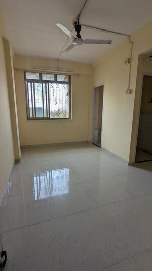 1 RK Apartment For Rent in Malad West