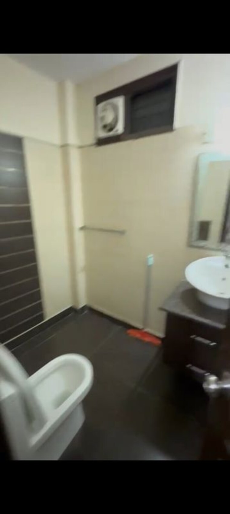 Bathroom, kalkaji 3 Bedroom 1800 Sq.Ft. Builder Floor In Kalkaji Delhi 10285632