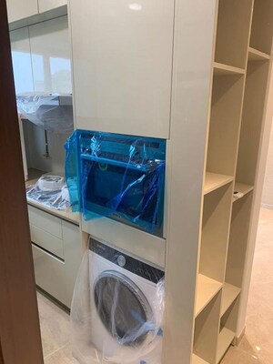 Team Area in 1 BHK Apartment at Hiranandani Regent Hill, Powai – for Rent