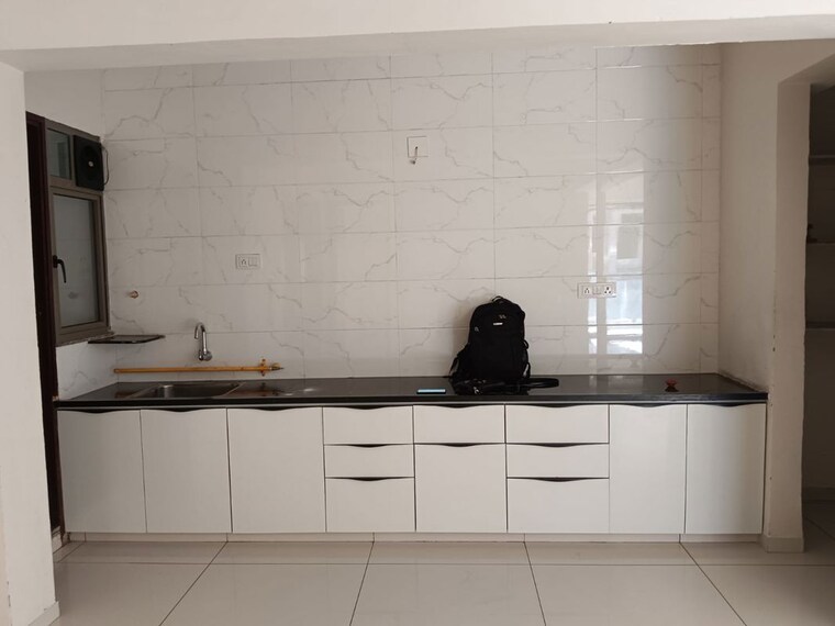 Bathroom, sargasan 3 Bedroom 254 Sq.Yd. Apartment In Sargasan Gandhinagar 10285657