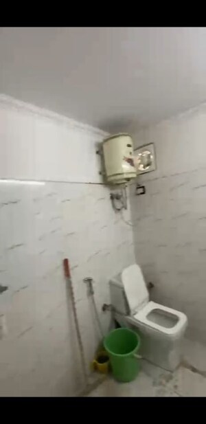Bathroom in 1 BHK Builder Floor at Lajpat Nagar 4 – for Rent