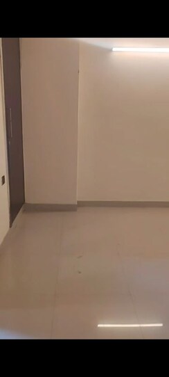 3 BHK + Pooja Room Apartment For Rent in M R Platinum 321