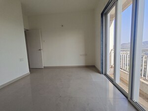 Room in 2 BHK Apartment at Indiabulls Greens, New Panvel – for Sale