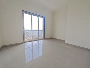 Room in 2 BHK Apartment at Indiabulls Greens, New Panvel – for Sale