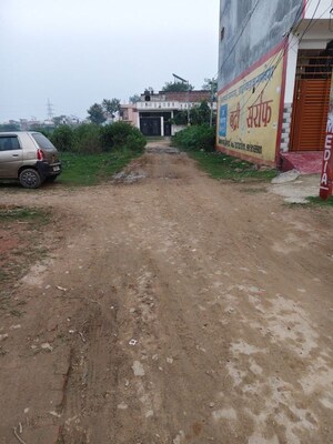  Plot – Exterior View View at Jankipuram Extension - for Sale