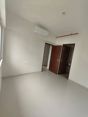 Master Bedroom in 1 BHK Apartment at Omkar Signet, Malad East – for Rent