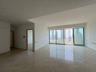 4 BHK + Servant Room,Study Room 2170 Sq.Ft. Apartment in Rustomjee Crown