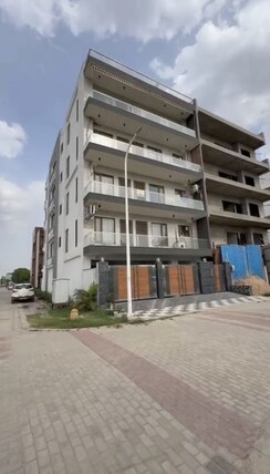 3 BHK + Pooja Room Builder Floor For Sale in BPTP Parkland Pride Phase 2
