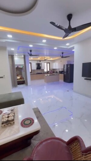 Living Room in 3 BHK Builder Floor at BPTP Parkland Pride Phase 2, Sector 77 – for Sale