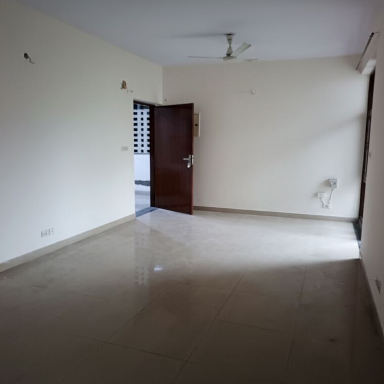 Room, omaxe-heights 2 Bedroom 1200 Sq.Ft. Apartment In Sector 86 Faridabad 9731467