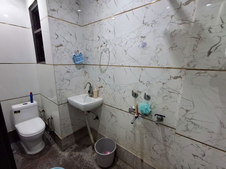 Bathroom, dwarka mor 2 Bedroom 540 Sq.Ft. Builder Floor In Dwarka Mor Delhi 10285837