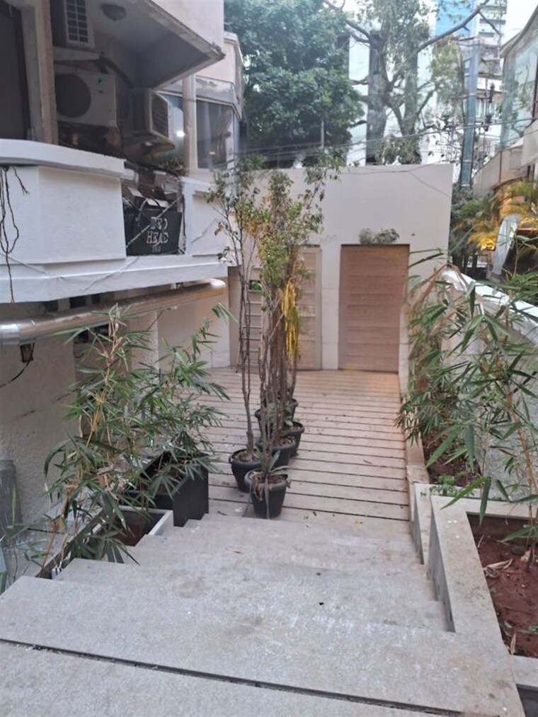 Garden, lavelle road Commercial Showroom 4000 Sq.Ft. In Lavelle Road Bangalore 10166453