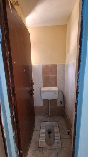 Bathroom in 1 BHK Apartment at Sector 10 Greater Noida – for Sale