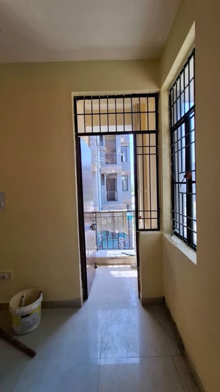 Room, sector 10 greater noida 1 Bedroom 30 Sq.Mt. Apartment In Sector 10 Greater Noida Greater Noida 10286025