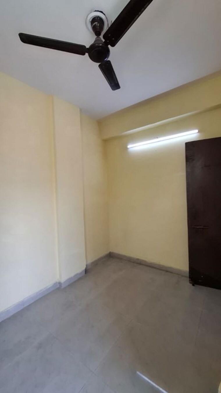 Room, sector 10 greater noida 1 Bedroom 30 Sq.Mt. Apartment In Sector 10 Greater Noida Greater Noida 10286025