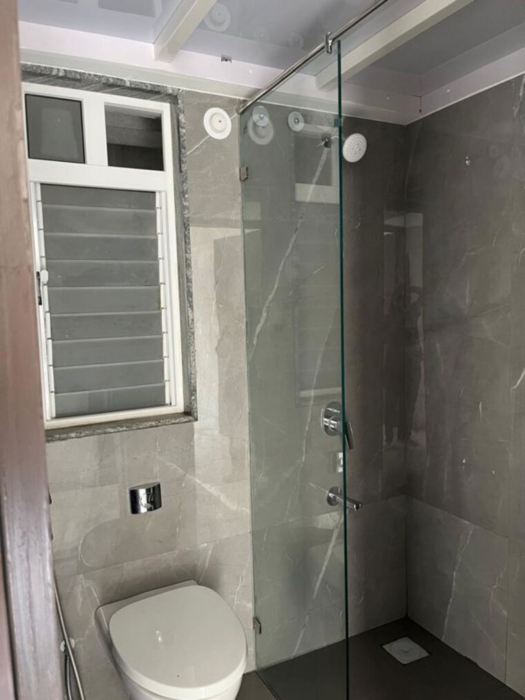 Bathroom, pride-platinum-i-and-j 2.5 Bedroom 1050 Sq.Ft. Apartment In Baner Pune 10286126