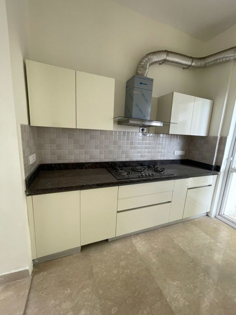 Kitchen, bptp-mansions-park-prime 4 Bedroom 3000 Sq.Ft. Apartment In Sector 66 Gurgaon 10286120