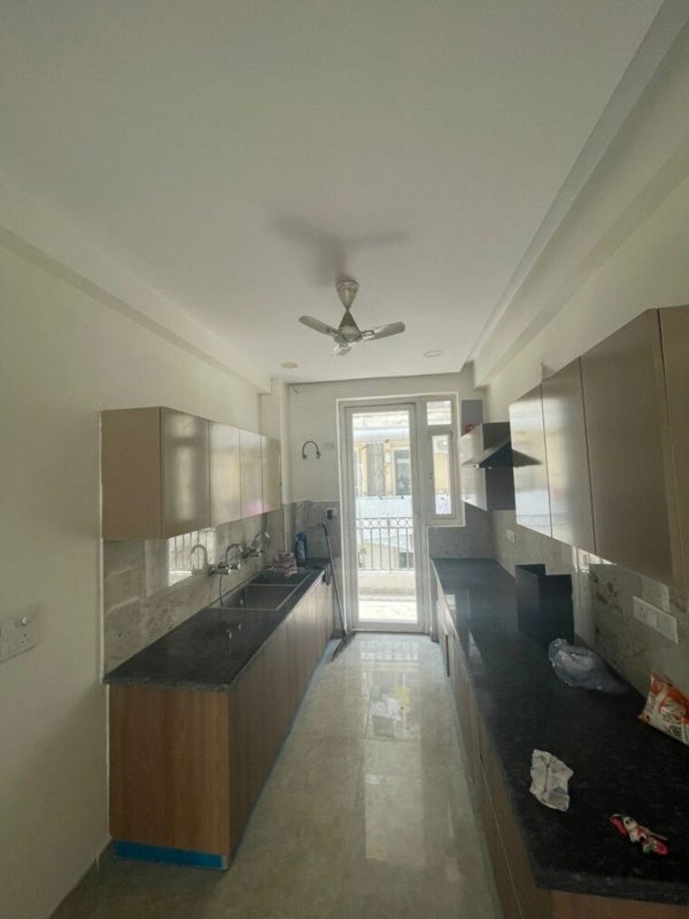 Kitchen, bollywood-esencia 3 Bedroom 2250 Sq.Ft. Apartment In Ghazipur Zirakpur 10286152