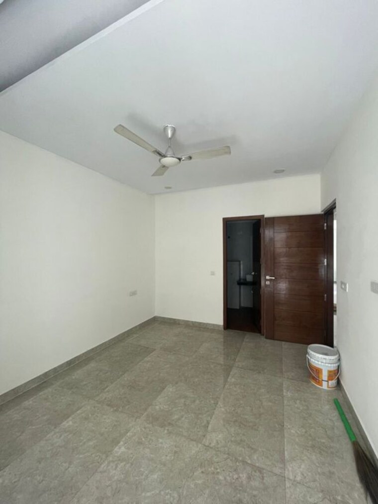Room, bollywood-esencia 3 Bedroom 2250 Sq.Ft. Apartment In Ghazipur Zirakpur 10286152