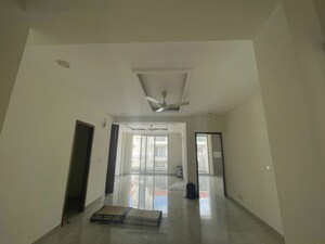 3 BHK Apartment For Rent in Bollywood Esencia, Ghazipur
