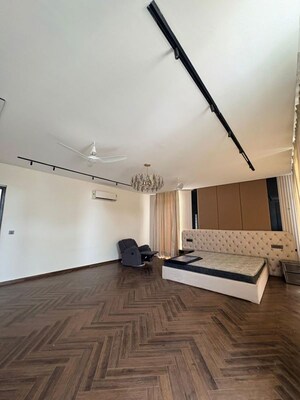 Bedroom in 5 BHK Independent House at Panchkula Urban Estate – for Sale