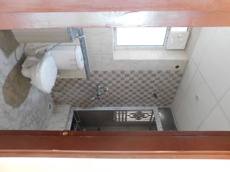 undefined, sarvapriya vihar 3 Bedroom 170 Sq.Yd. Builder Floor In Sarvapriya Vihar Delhi 10286340
