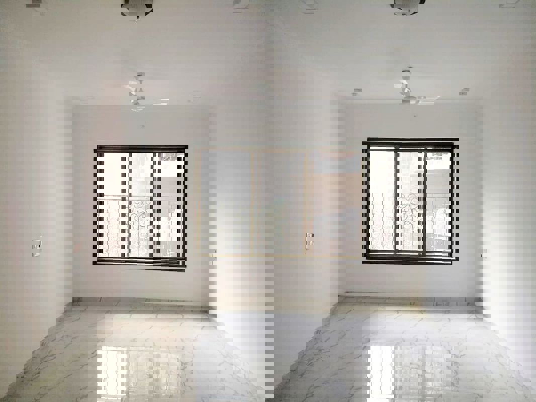 3 BHK 1100 Sq.Ft. Apartment in Shree Sai Prabhadevi CHS