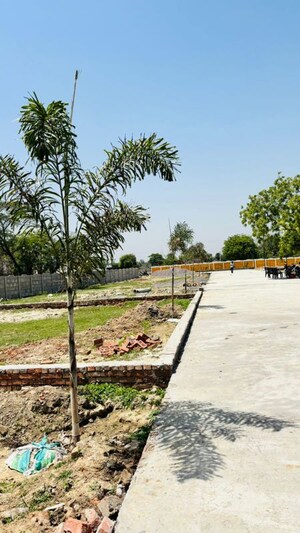 Plot Area in 2 BHK Villa at VJ DH2 Paradise, Kursi Road – for Sale