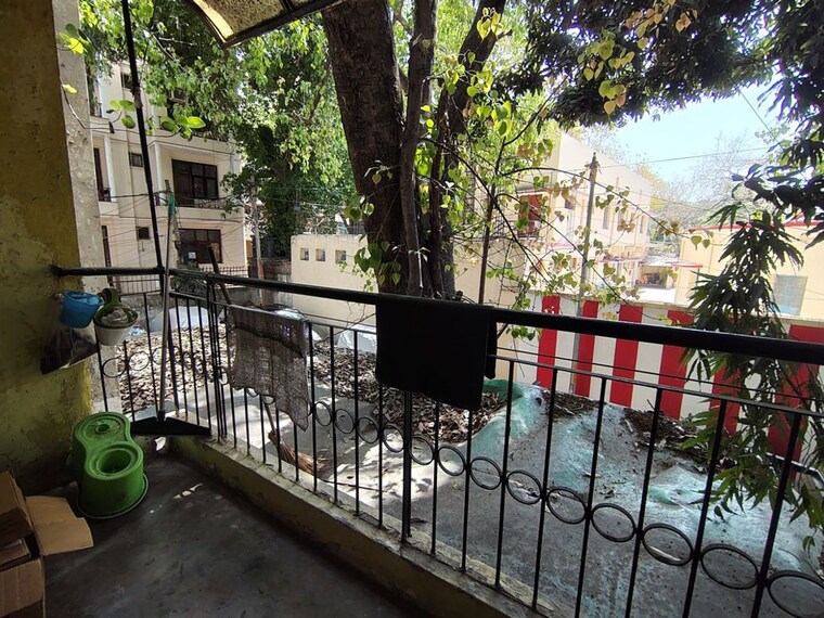 Balcony, ber sarai 2 Bedroom 900 Sq.Ft. Apartment In Ber Sarai Delhi 10286410