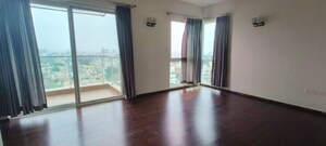 Room in 4 BHK Apartment at RMZ Latitude, Hebbal – for Rent