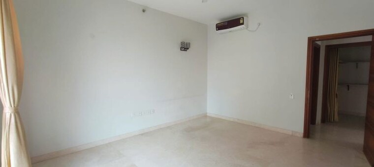Room, rmz-latitude 4 Bedroom 3900 Sq.Ft. Apartment In Hebbal Bangalore 10286399