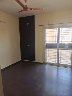 Room in 3 BHK Builder Floor at BPTP Elite Floors, Sector 83 – for Rent
