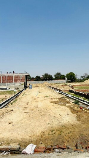 2 BHK Villa – Exterior View View at Kursi Road - for Sale