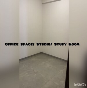 Room in 3.5 BHK Apartment at Yugal Aneesha, Baner – for Sale