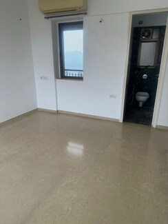 2 BHK + Extra Room Apartment For Rent in Kalpataru Aura