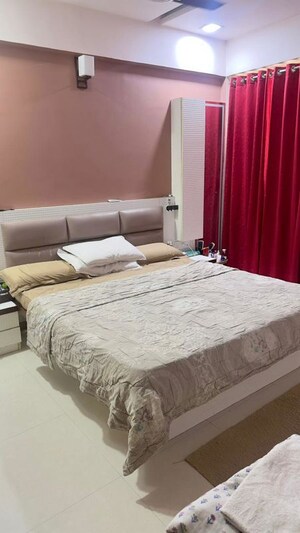 Bedroom in 2.5 BHK Apartment at Ratnaakar Richmond Grand, Makarba – for Rent