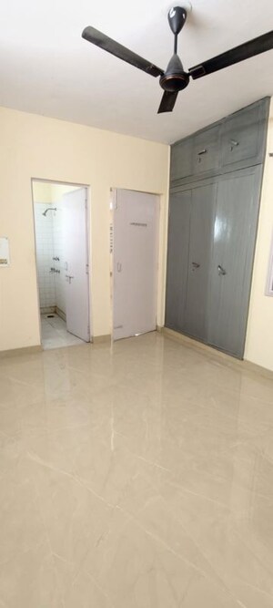 Room in 2 BHK Builder Floor at Rohini Sector 13 – for Rent